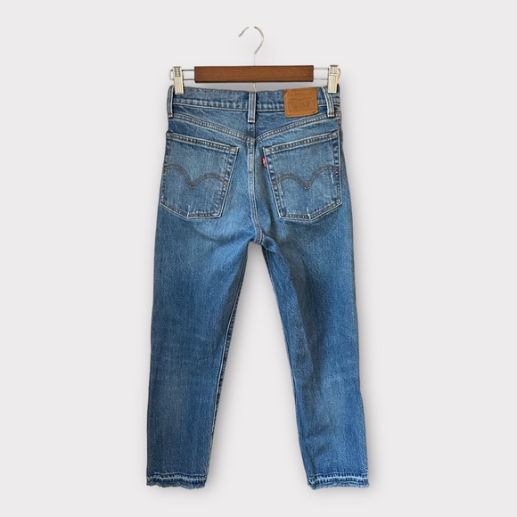 Levi's Premium Wedgie Straight Rigid Jeans, size 26 - Picture 2 of 8